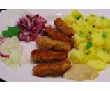 2. Bravčové čevapčiči, varené zemiaky, cibuľka, horčica         (120/250/30)g – 1,3,7